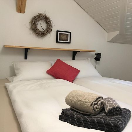 B3 Apartment Gsteigwiler Luaran gambar